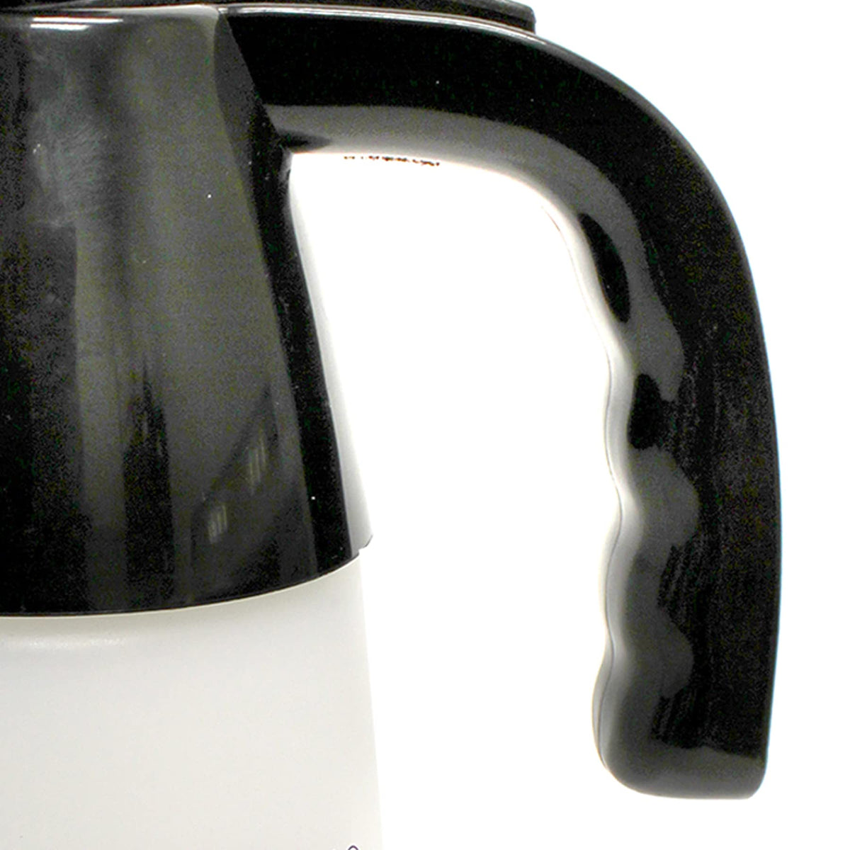 Chapin 10027 acetone-resistant seals support high-concentration acetone applications.