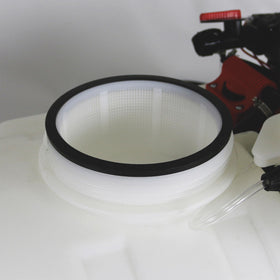 Chapin 97561 filter system reducing downtime during spraying