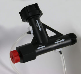 Chapin HydroFeed hose connection for flexible use with spigots and irrigation.