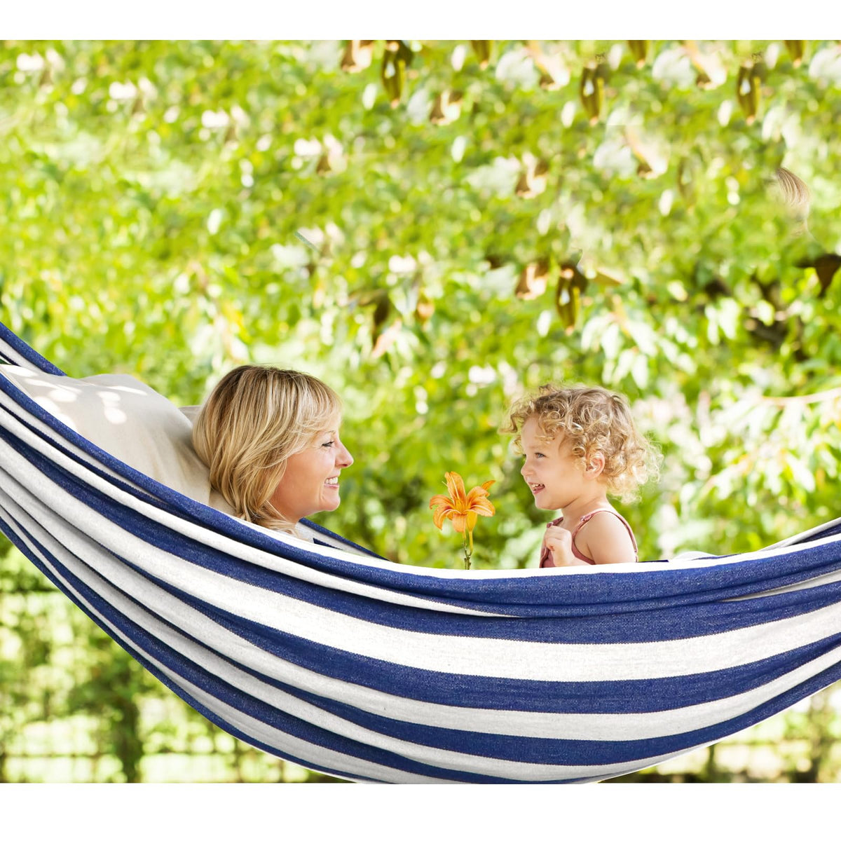 Chihee hammock with detachable pole design for easy entry and setup.