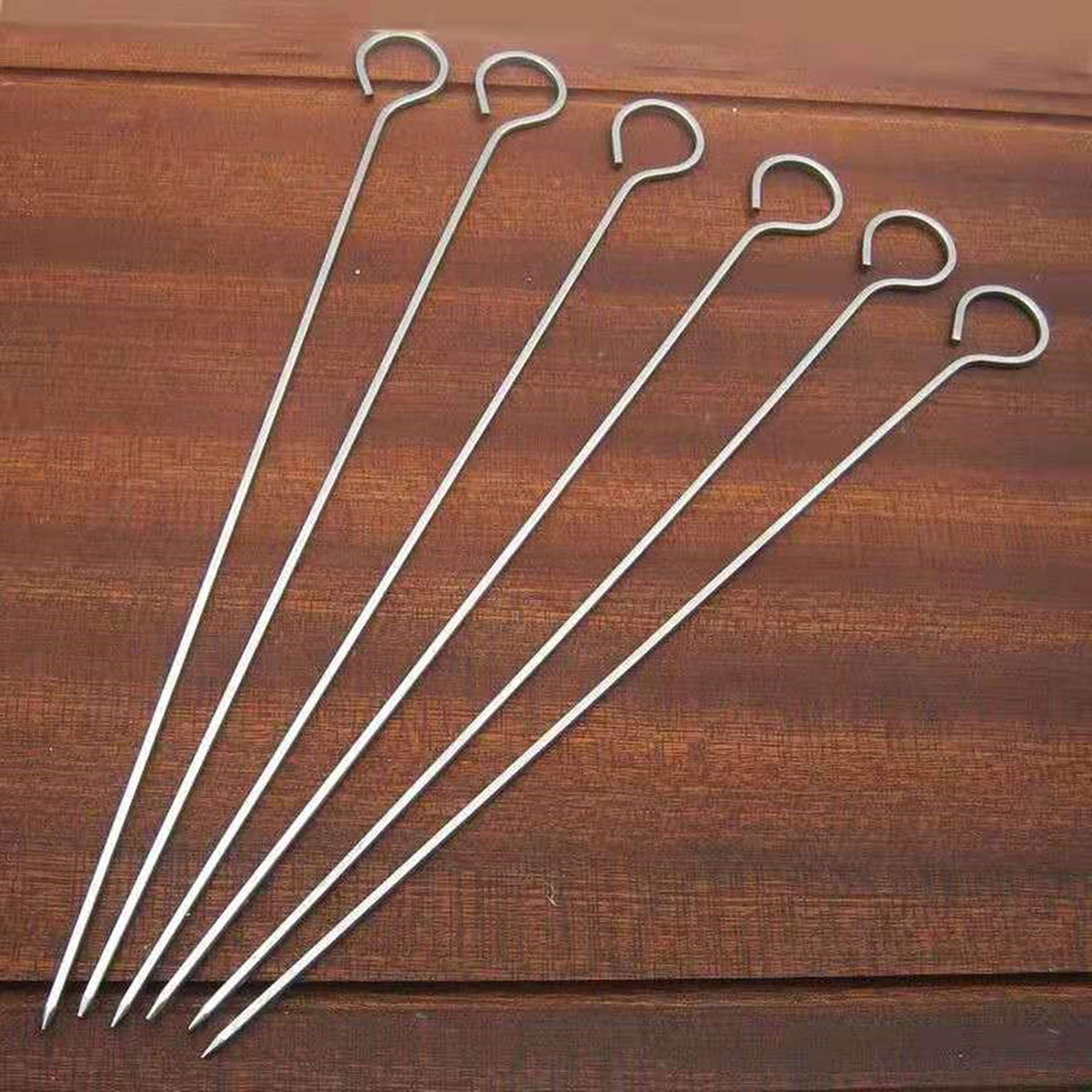 Chinshwehaw non-slip skewers reduce slipping on the grill