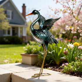 chisheen crane statue makes a thoughtful housewarming gift for outdoor lovers.