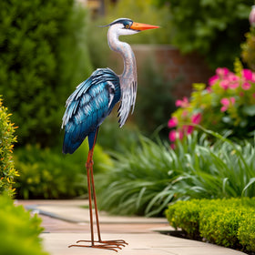 Chisheen sturdy ground stake helps stable placement on lawns.