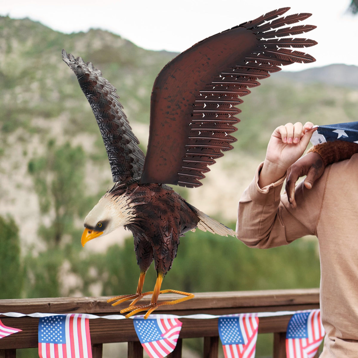 Chisheen weather-resistant metal finish eagle—resists sun and rain for lasting appeal.
