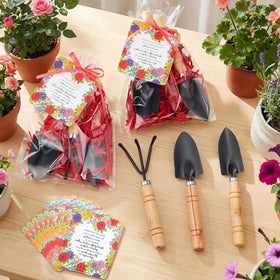 Chumia clear OPP gift bags for neat, presentable packaging.
