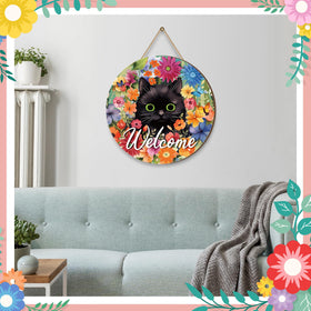 Chunful porch sign helps create a welcoming focal point on doors.