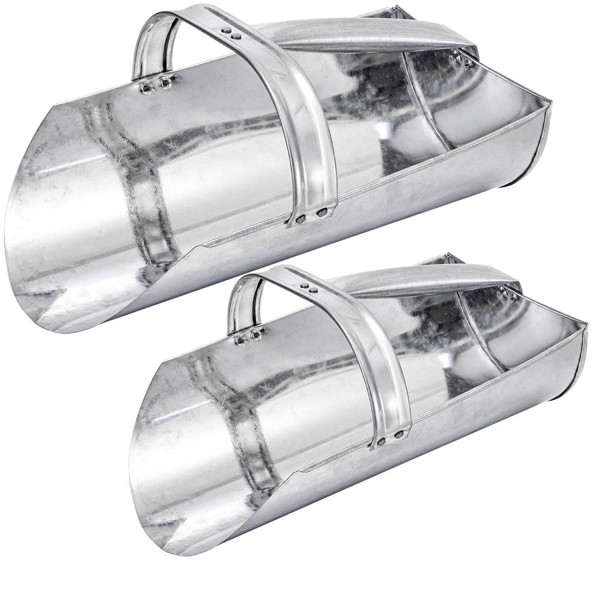 Cididu big 4qt feed scoop ready for bulk livestock feeding.