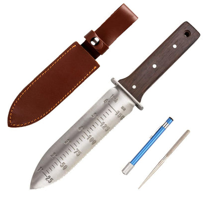 CIELCERA 12-inch Hori Hori knife blade close-up for precise digging