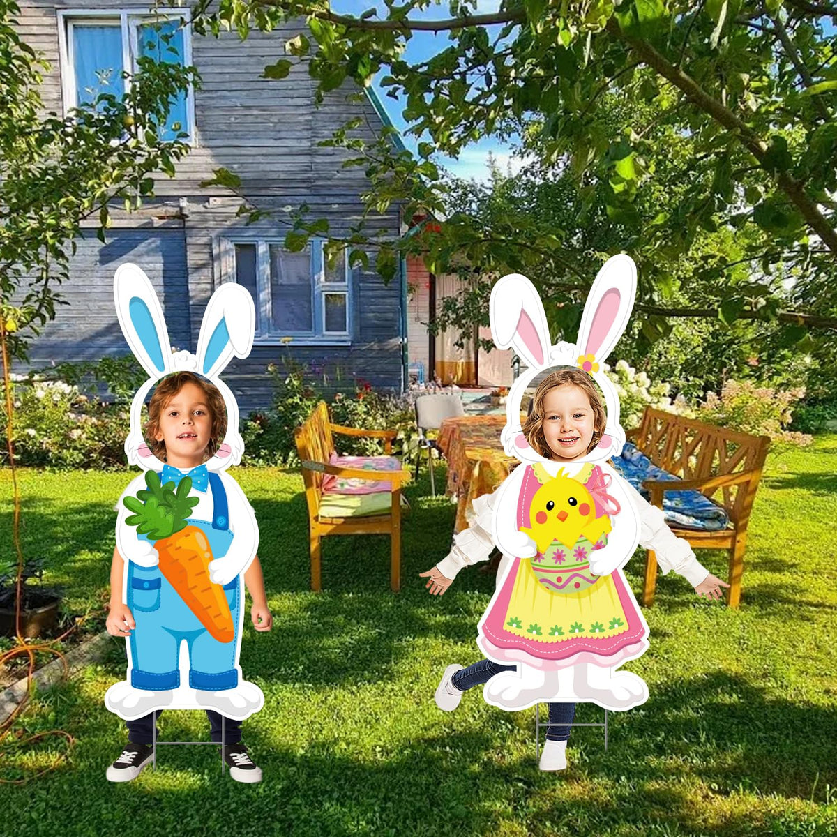 CiniQy two bunny signs welcome Easter guests in style.