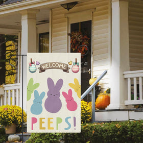 CJYGEGE outdoor banner adds farmhouse charm to any garden.