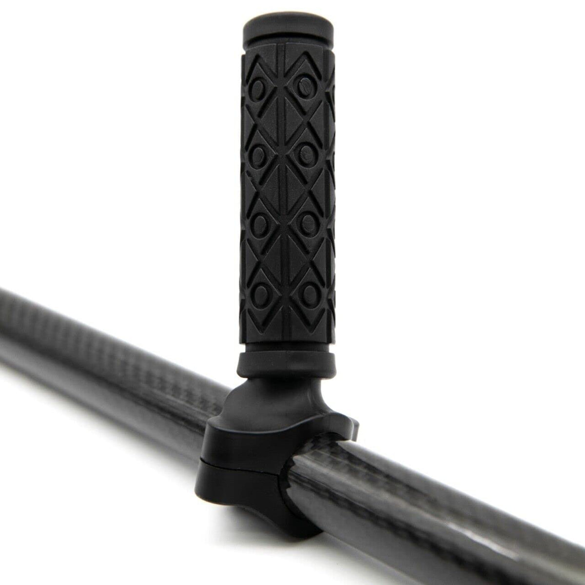 CKG metal detecting pull handle assists target retrieval on beaches.