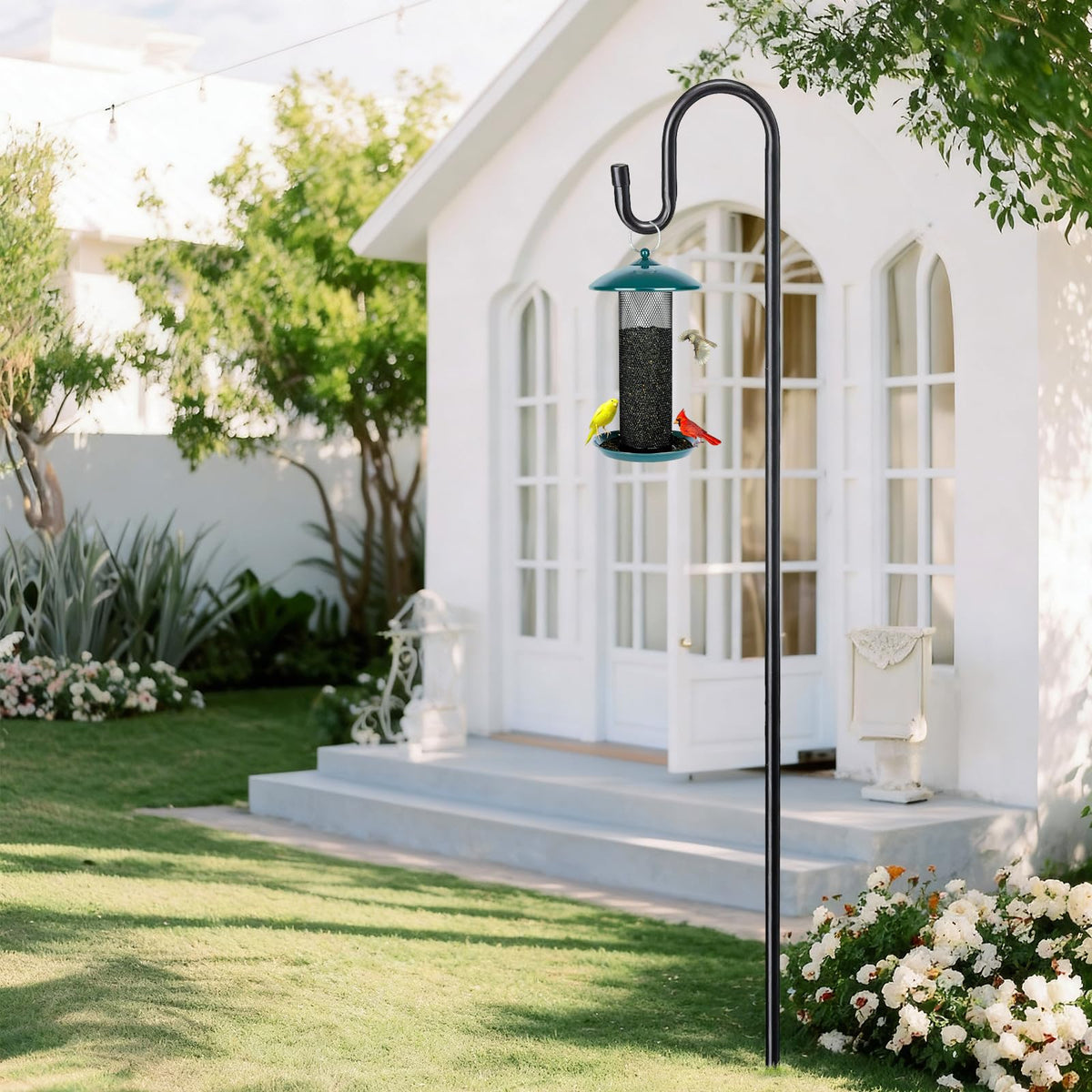 COCONUT matte black finish complements any garden style