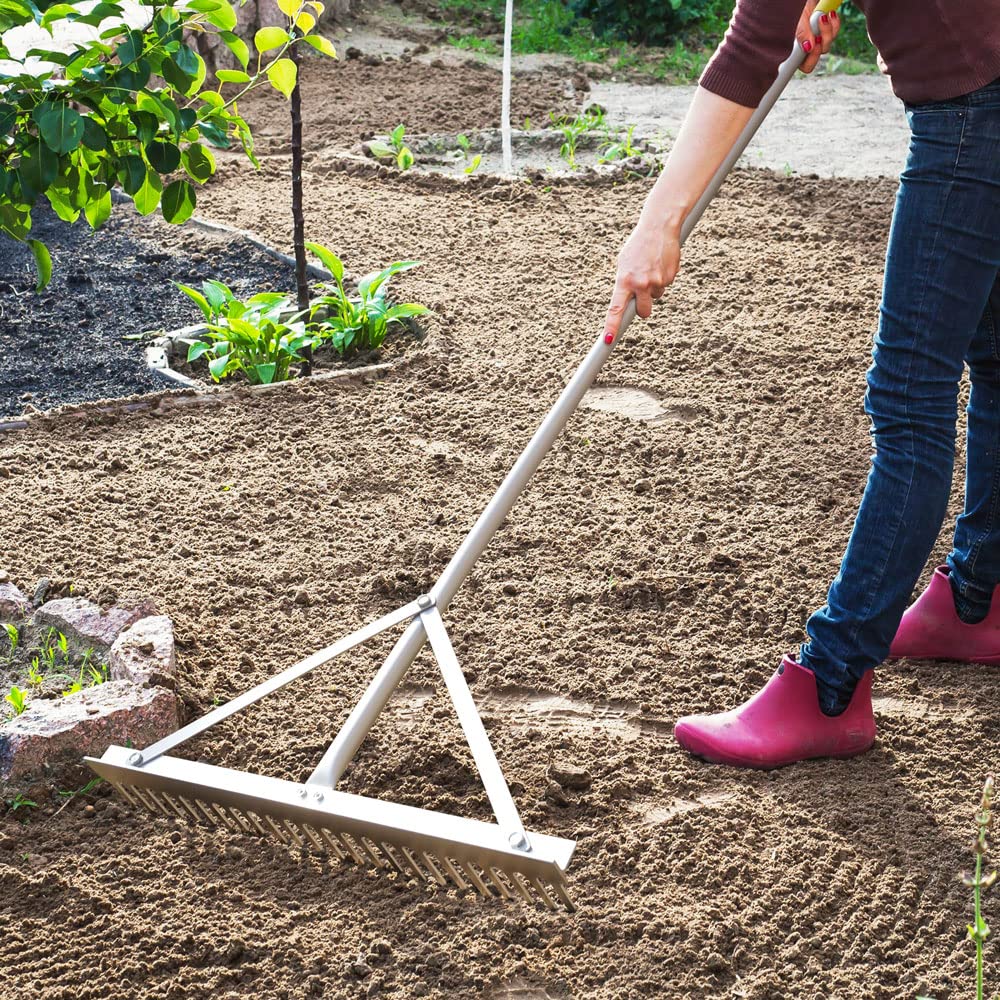 Colwelt landscape rake with easy assembly instructions and hardware.