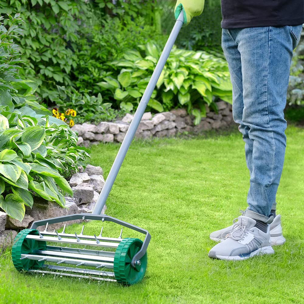 Durable galvanized steel construction of Colwelt spike lawn aerator for long-term use.
