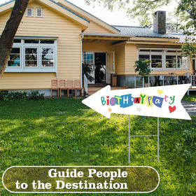 ComboJoy weatherproof arrow signs withstand rain and sun during outdoor events.