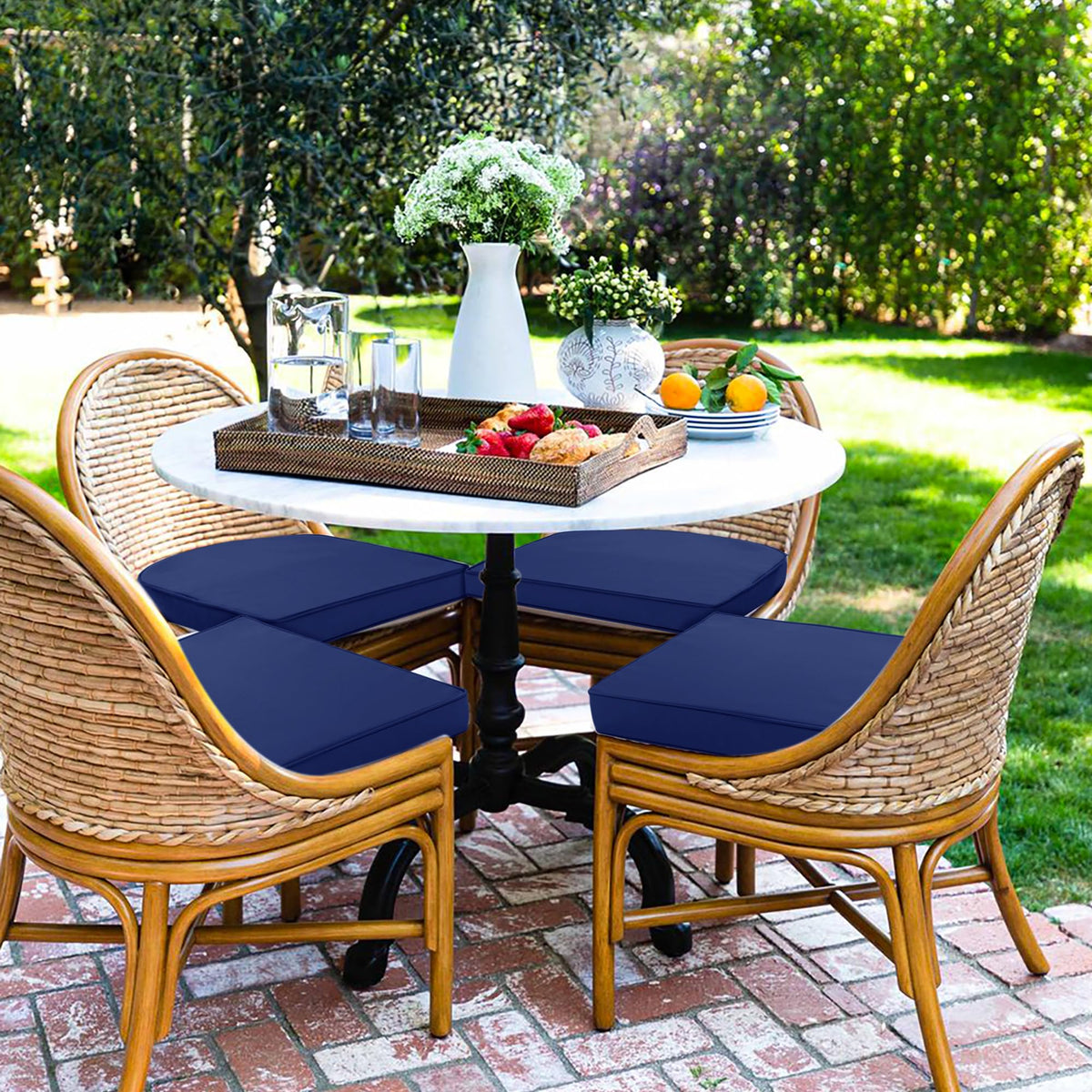 Comcaver offers two sizes to fit most patio chairs