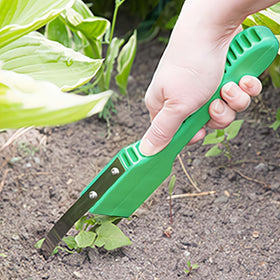 Comimark Hand Loop Weeder with sharp blades for easy weed removal and soil loosening.