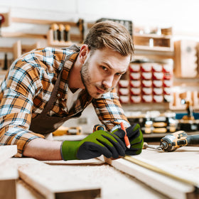 CoolJob gloves feature a rubber-coated palm for reliable grip in wet or dry conditions.