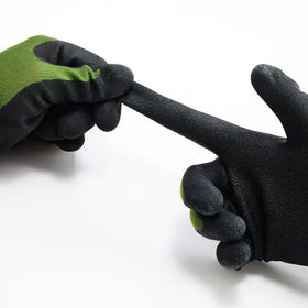 CoolJob XL gloves offer a snug, flexible fit for larger hands.