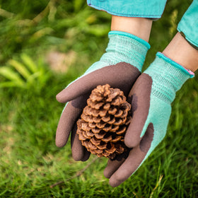 COOLJOB durable machine-washable gloves for quick post-play cleanup