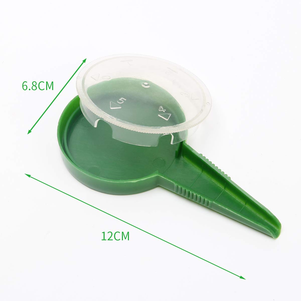 Coolrunner seed dispensers measure 12 x 6-8 cm, easy to handle