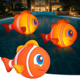 Cootway clownfish pool light floats on water, creating a charming pool party ambiance.