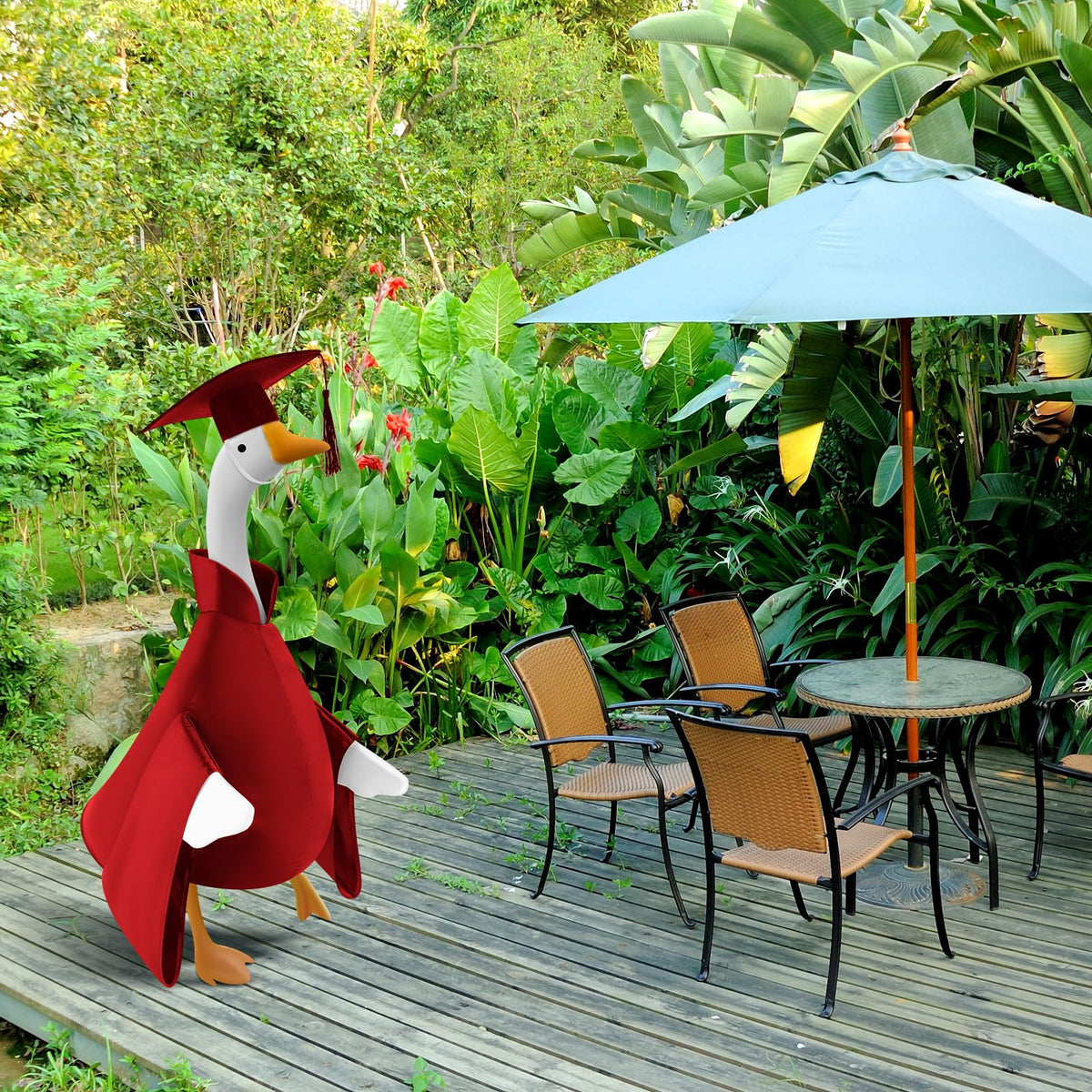 Cosblank Durable polyester goose costume withstands outdoor seasons with bright color.