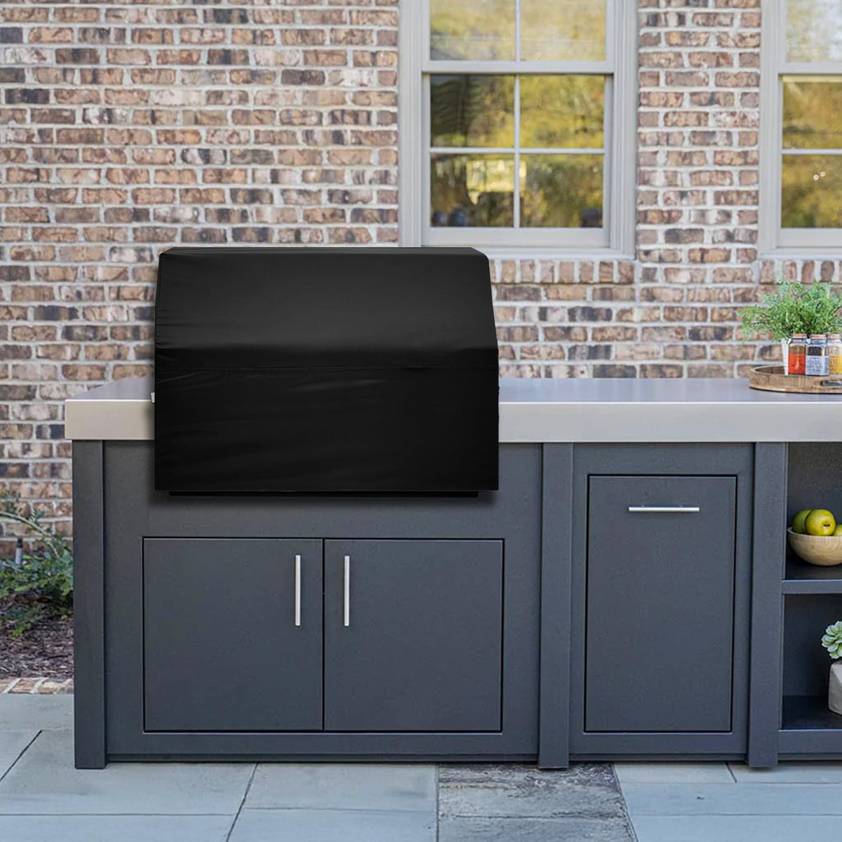 Covers & All built-in grill cover offers weatherproof protection for year-round use.