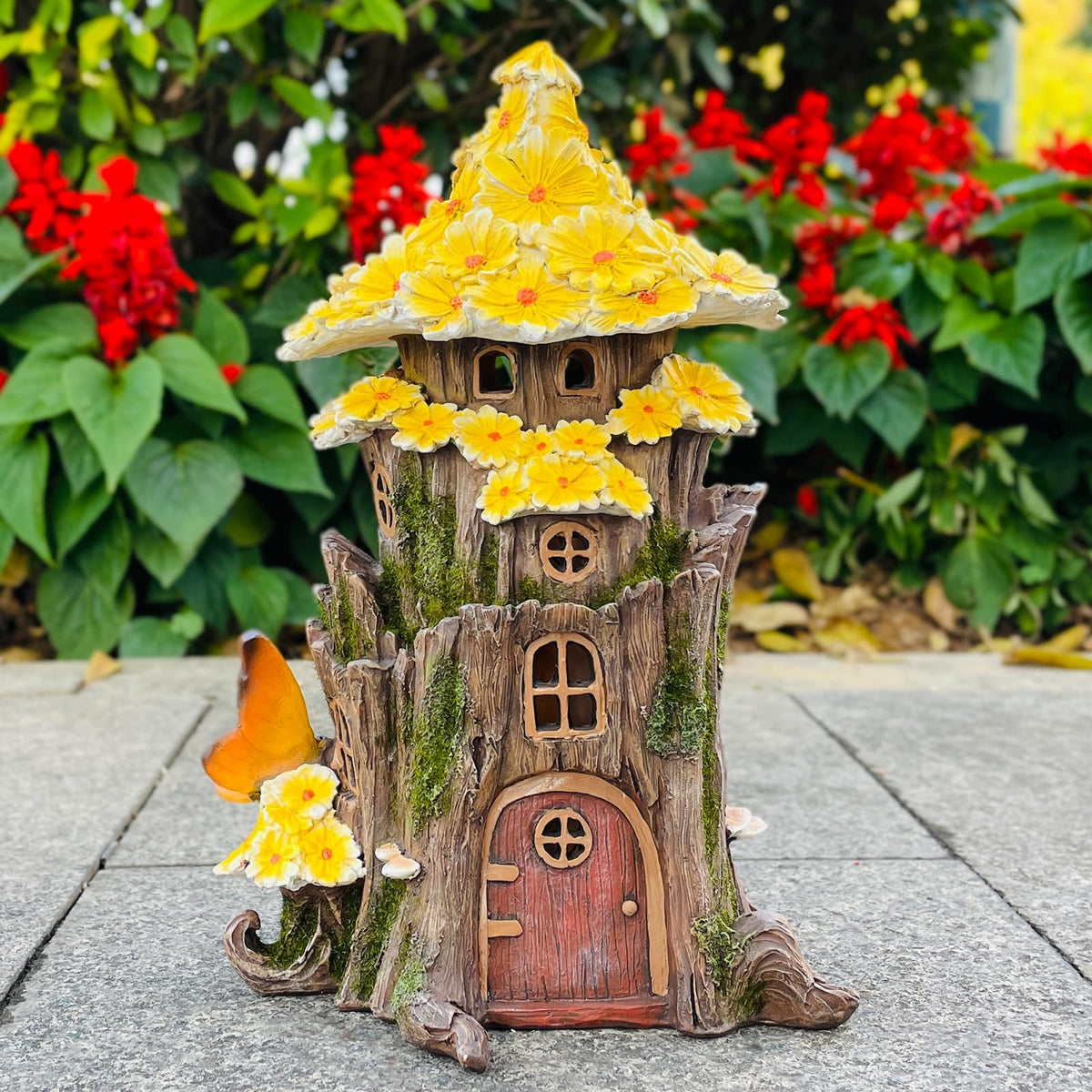 COWOS Solar Fairy House patio setup adds balcony charm.