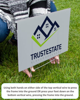 CPTC FLRAE weather-resistant stake handles wind and rain.