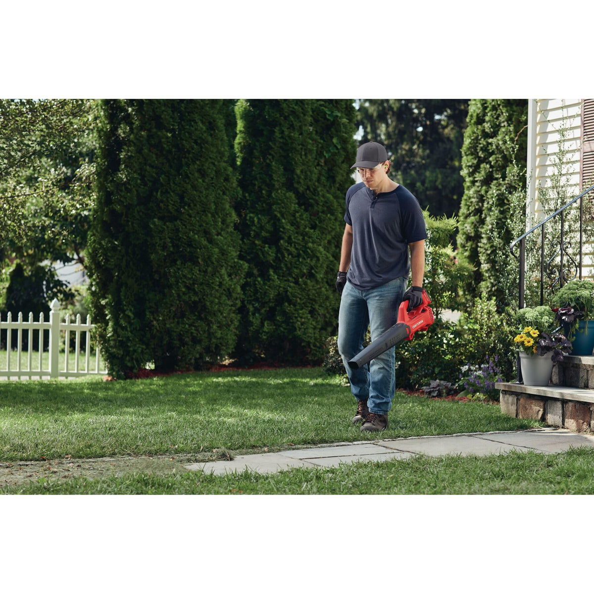 CRAFTSMAN V20 cordless blower 200 CFM capacity for thorough cleanup