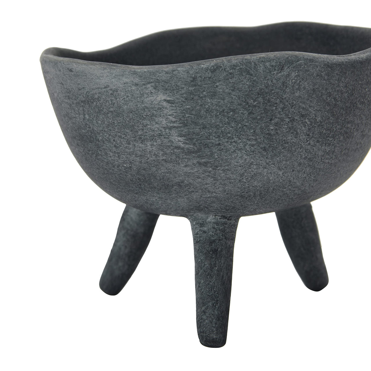 Versatile styling on shelves, windowsills, and mantels.