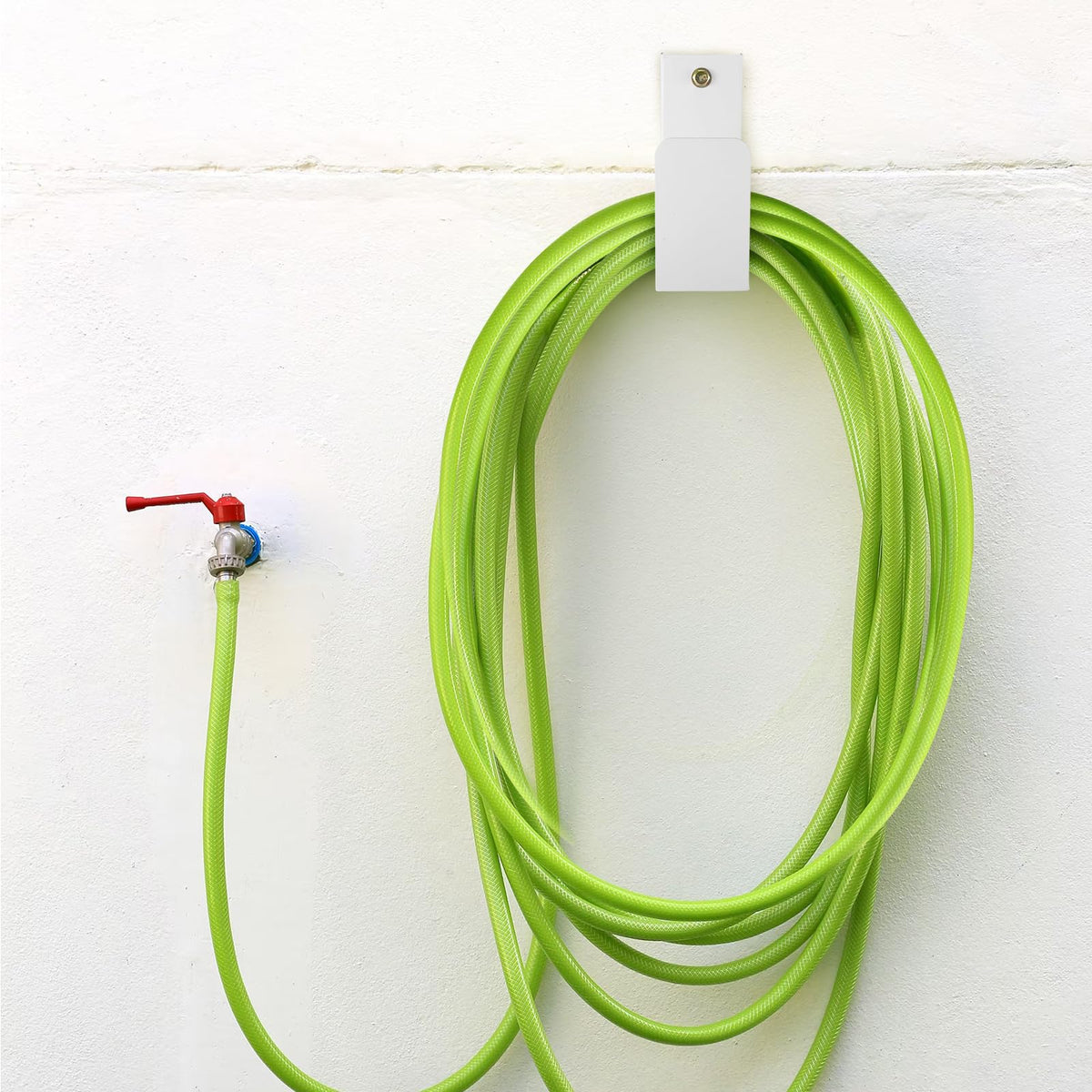CroBlissful holder supports hoses longer than 100 feet for extended watering setups.
