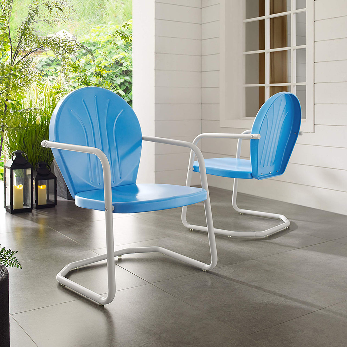 Crosley Griffith durable steel construction withstands sun and weather.