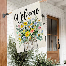 Crowned Beauty double-sided spring flag offers clear visibility from both sides