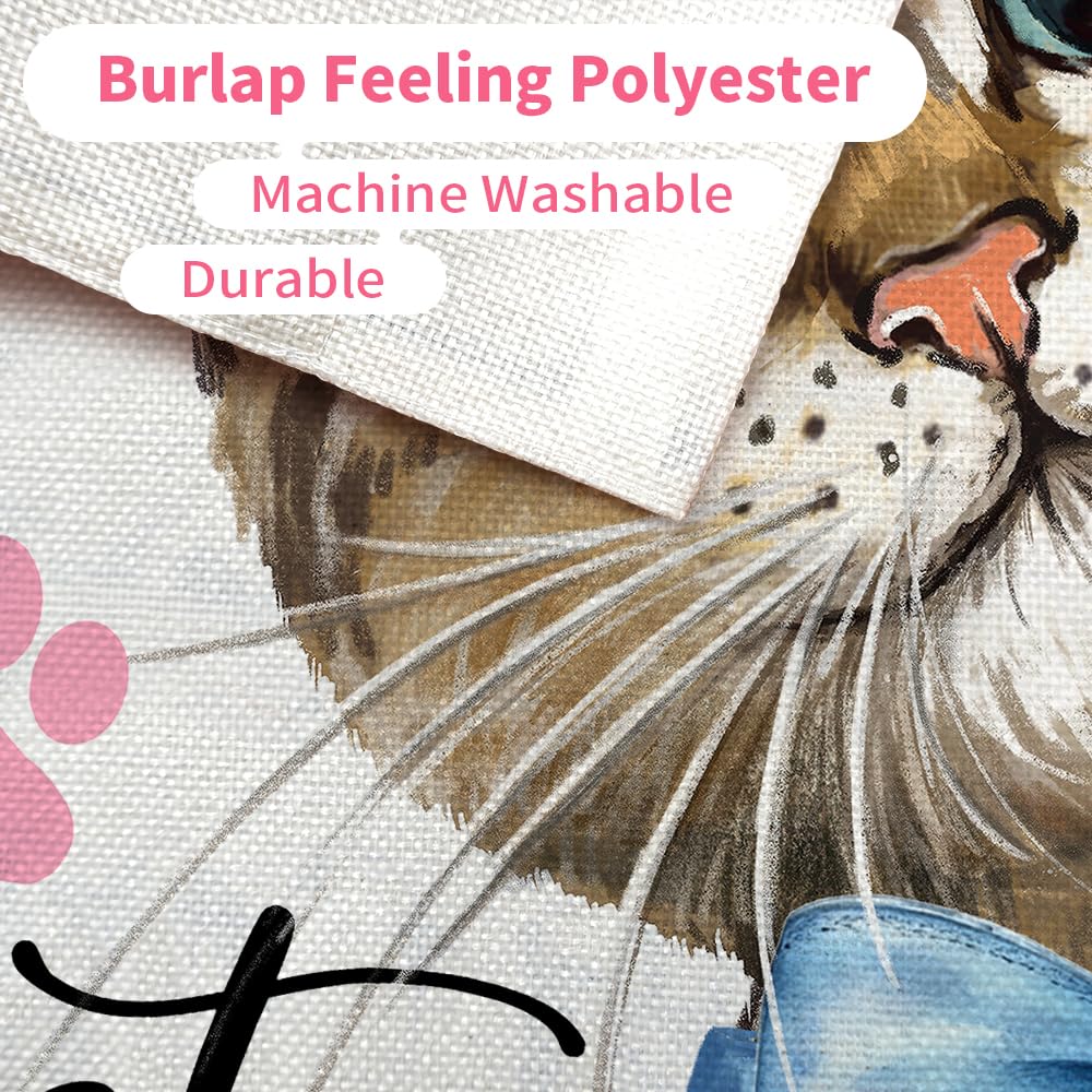 CROWNED BEAUTY Easter cat flag makes a thoughtful neighbor gift.