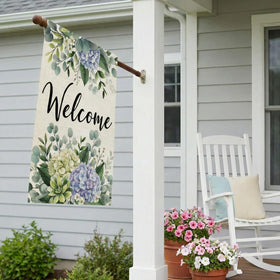 CROWNED BEAUTY Outdoor flag with burlap texture, UV-resistant for long-lasting color.