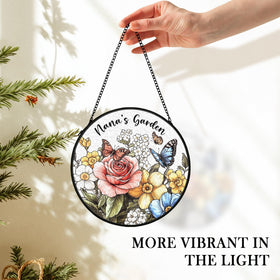 cvjutf year-round decor complements holidays and seasonal windows.