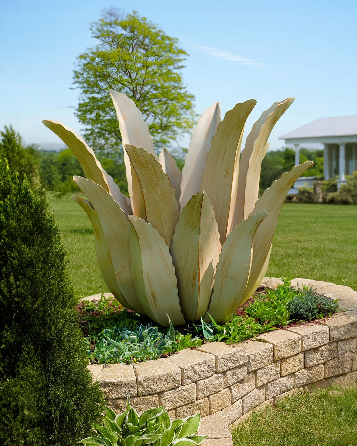 Cyan Oasis metal agave plant with curved leaves for durable outdoor decor