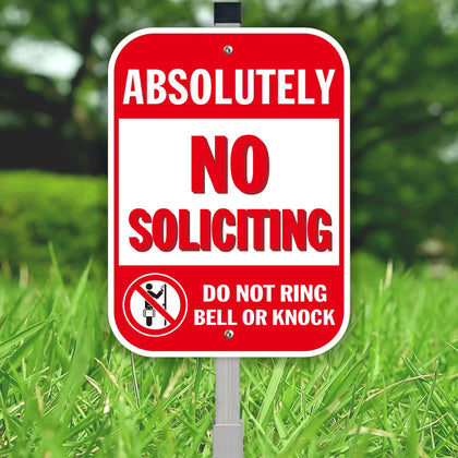 Cyedamu No Soliciting sign panel close-up with high-contrast lettering for visibility
