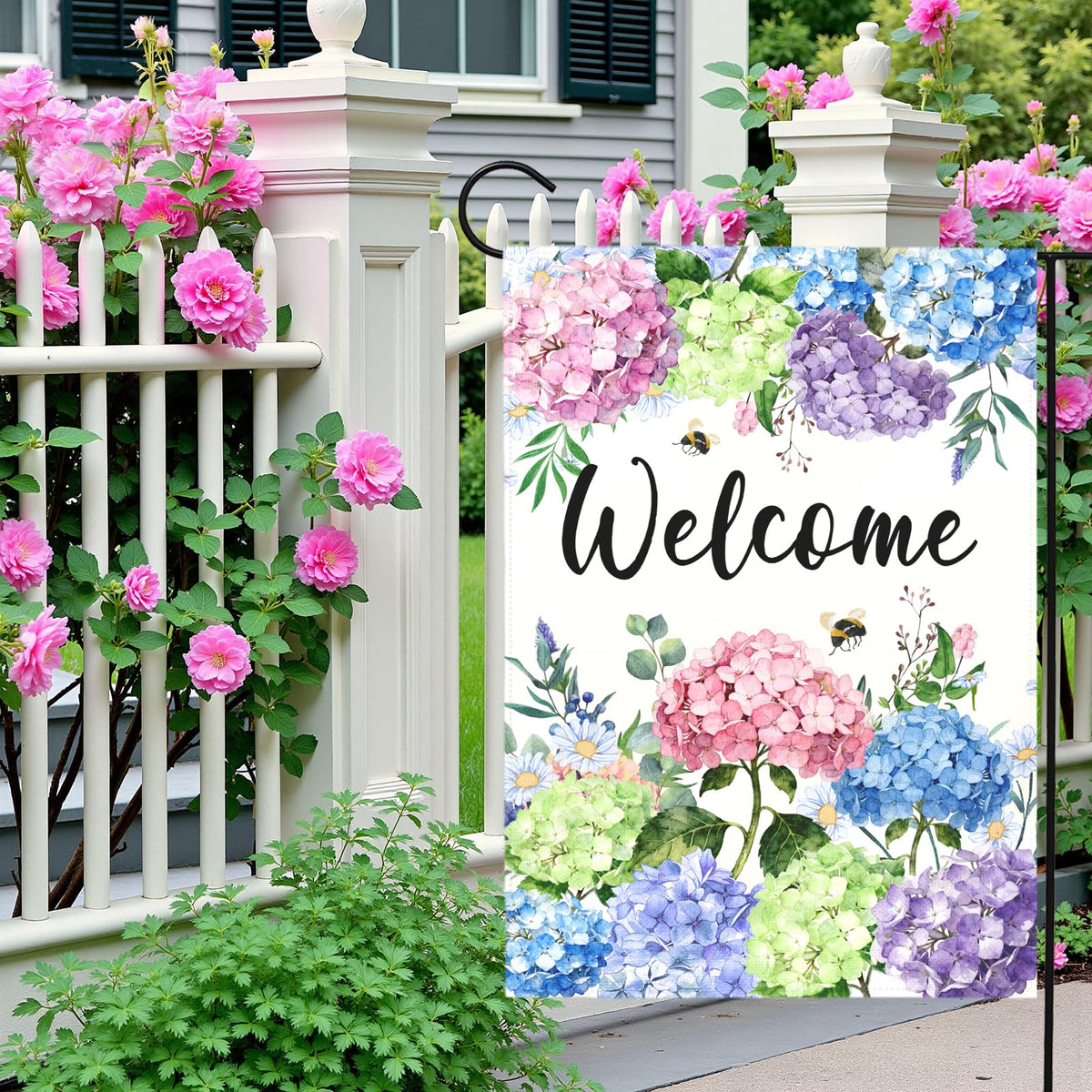 Dacawin watercolor hydrangea close-up flag highlighting pink, blue, and green tones.