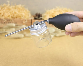 Stainless steel spoon and funnel included with the Dadaozhijian sprayer