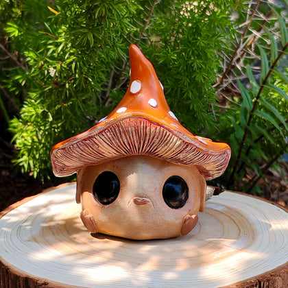 DAECHAO whimsical mushroom garden statue brightens outdoor spaces with playful charm