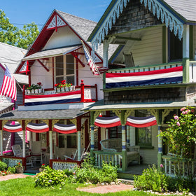 DanCoom indoor/outdoor bunting suitable for multiple decorations and reuse.