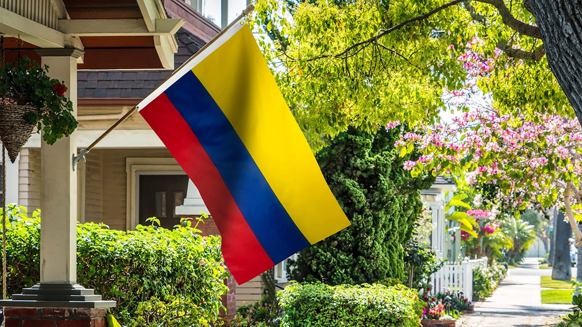 DANF FLAG Colombia 3x5ft canvas header reinforcing the flag edge.