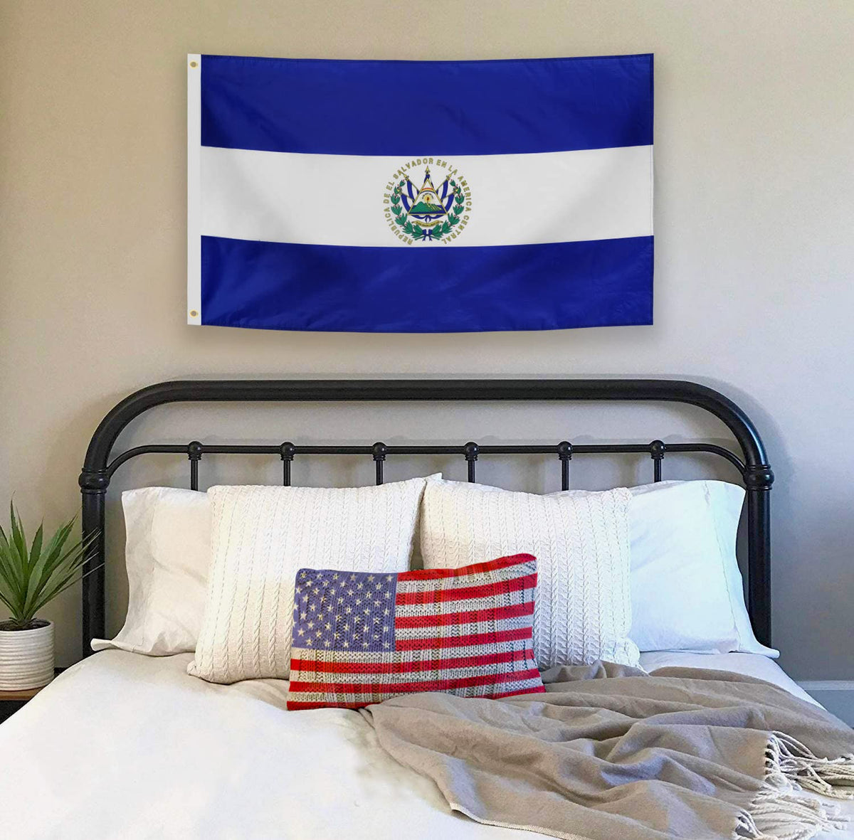 DANF El Salvador flag canvas header for a strong, reliable top edge