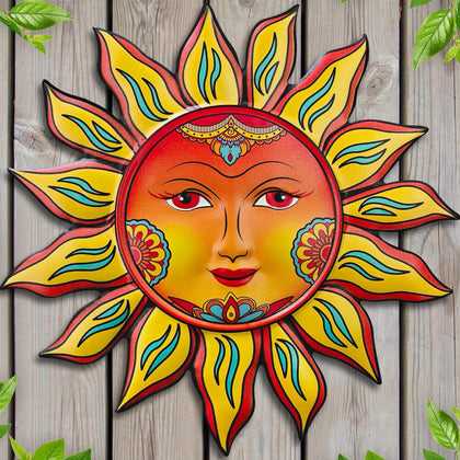 Daogtc sun wall decor front view with a warm sun centerpiece for outdoors.