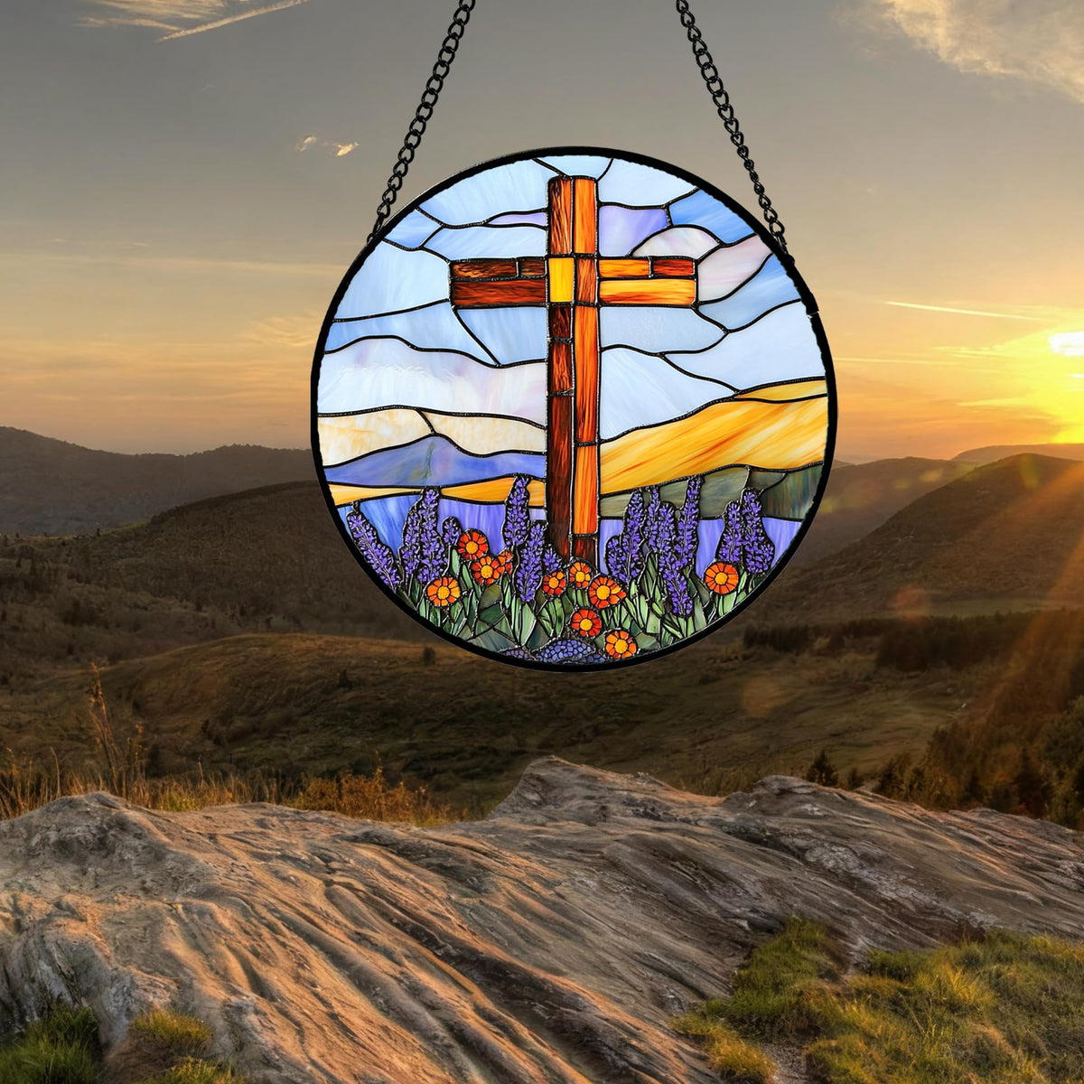 DASTOLL intricate pattern suncatcher design showcasing artistry.