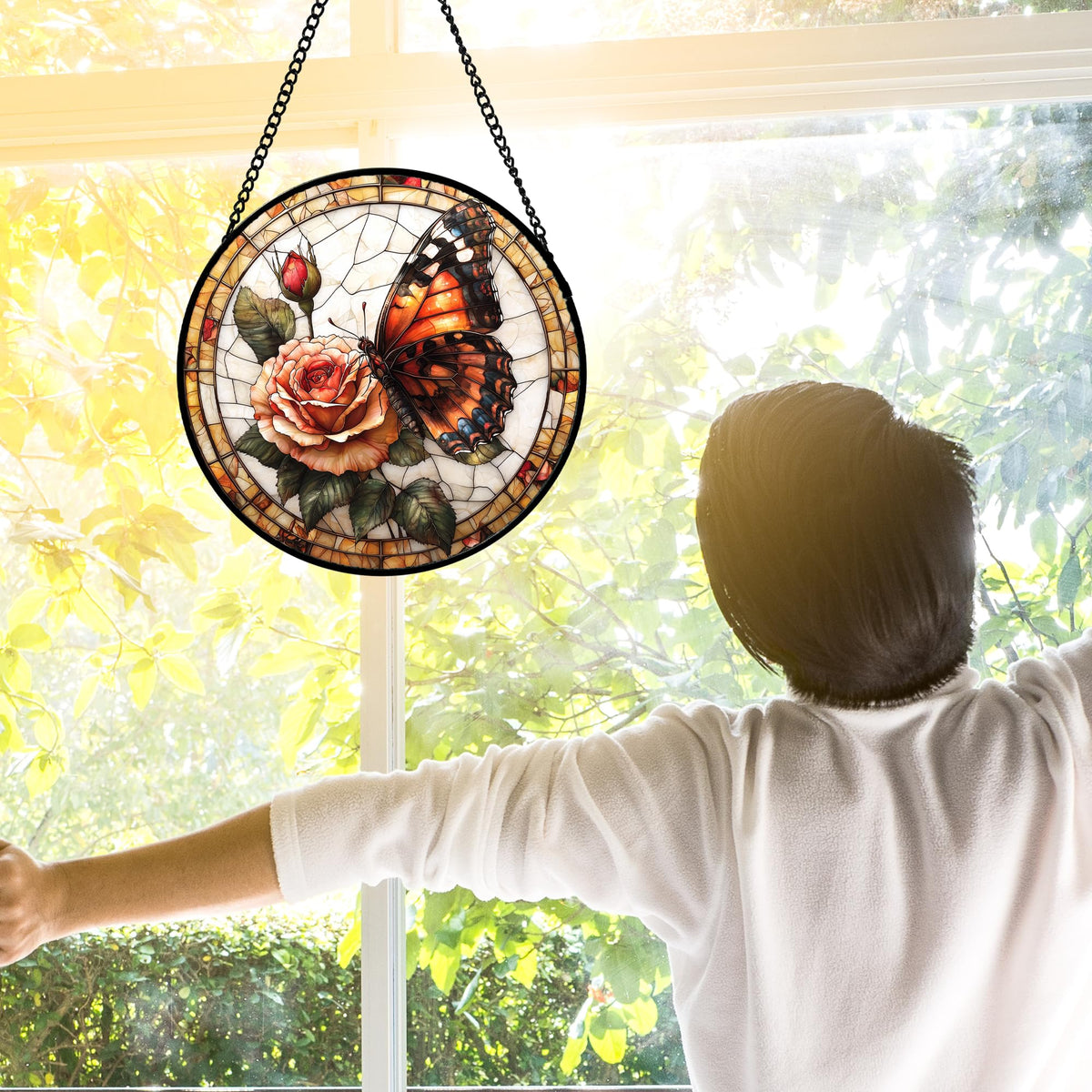 DASTOLL suncatcher showcases UV‑printed diamond glass for vibrant colors on sunny days.