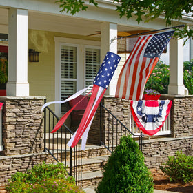 DC DCTOY Garden windsock adds vertical movement and color to yards